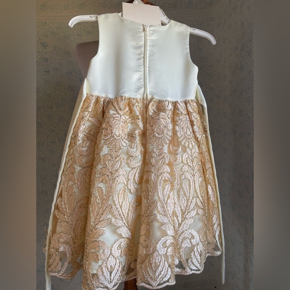 TAHARI GIRL Toddler Formal Dress Size 4 - Picture 4 of 8